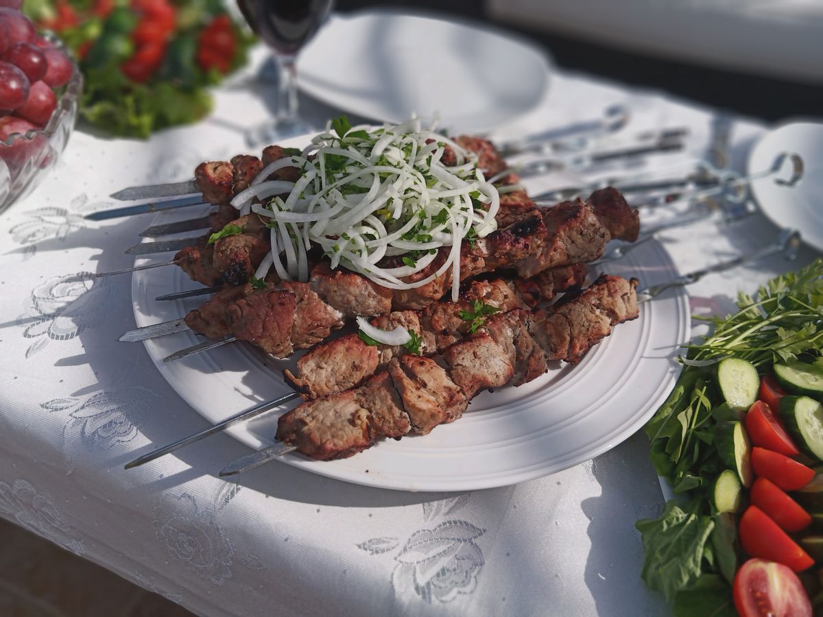 BBQ kalkoen voor kerst op de kamado - sappig en knapperig feestdagen recept