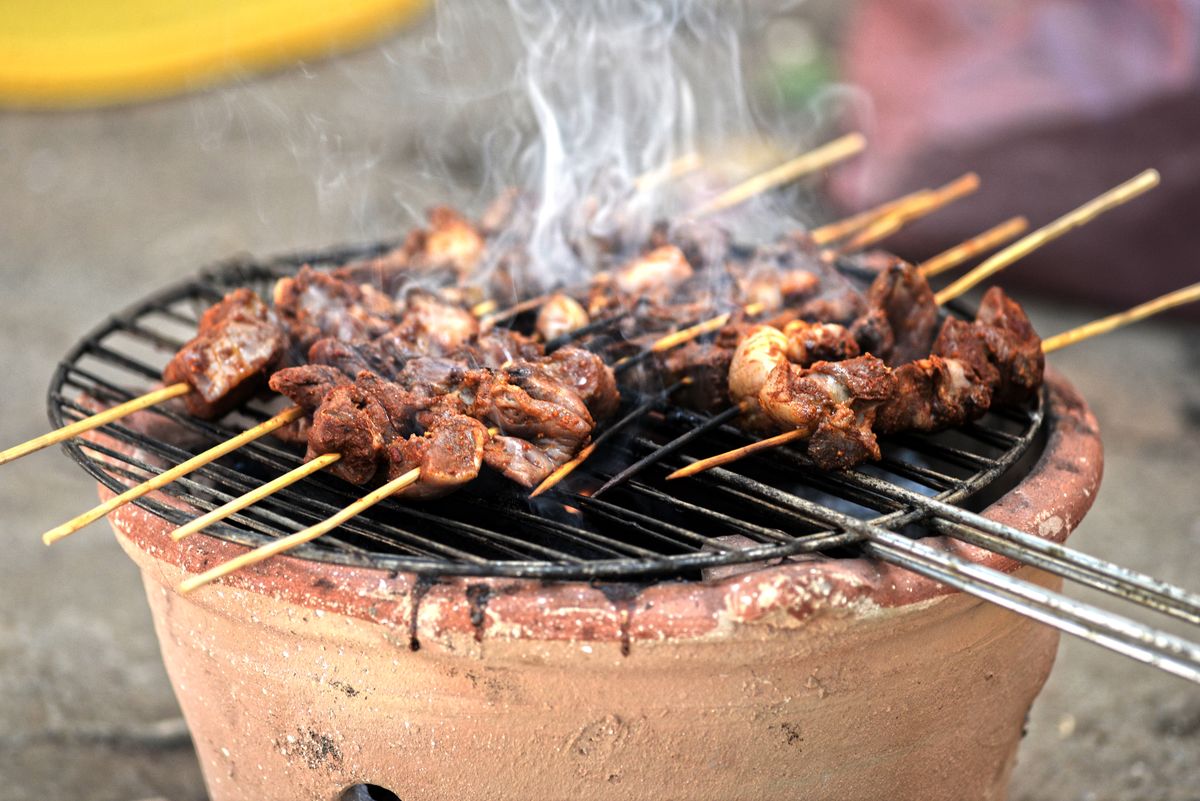 Yakitori kip spiesjes op de kamado - Japanse BBQ recept